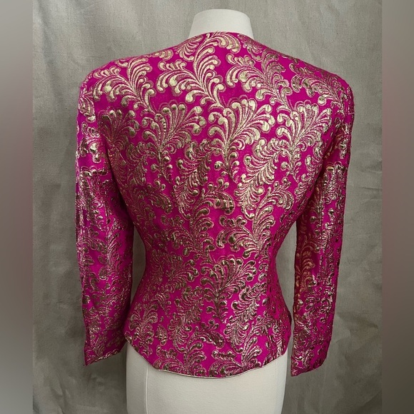 Farinae Collections Vintage Fuchsia and Gold Embroidered Jacket Size 8​​ - Picture 2 of 8